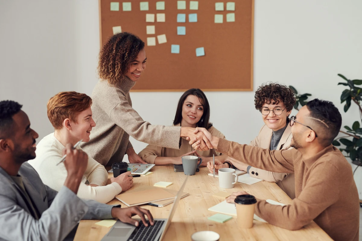 AI Meeting Assistant Review: Notes, Action Items, Privacy and Follow-Up