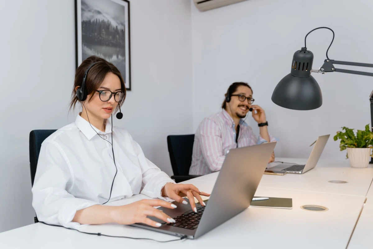 AI Tools for Customer Support: Faster Replies Without Robotic Service