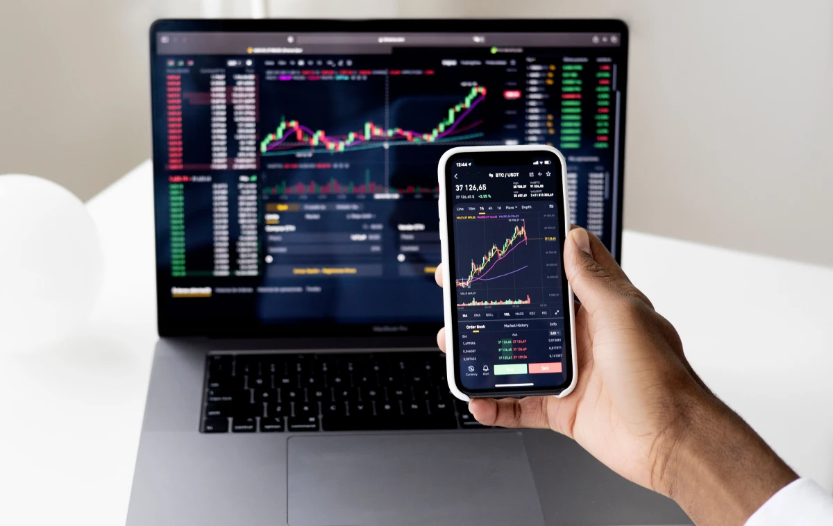 Android Banking and UPI Safety Guide: OTPs, Screen Sharing, APKs and Payment Protection