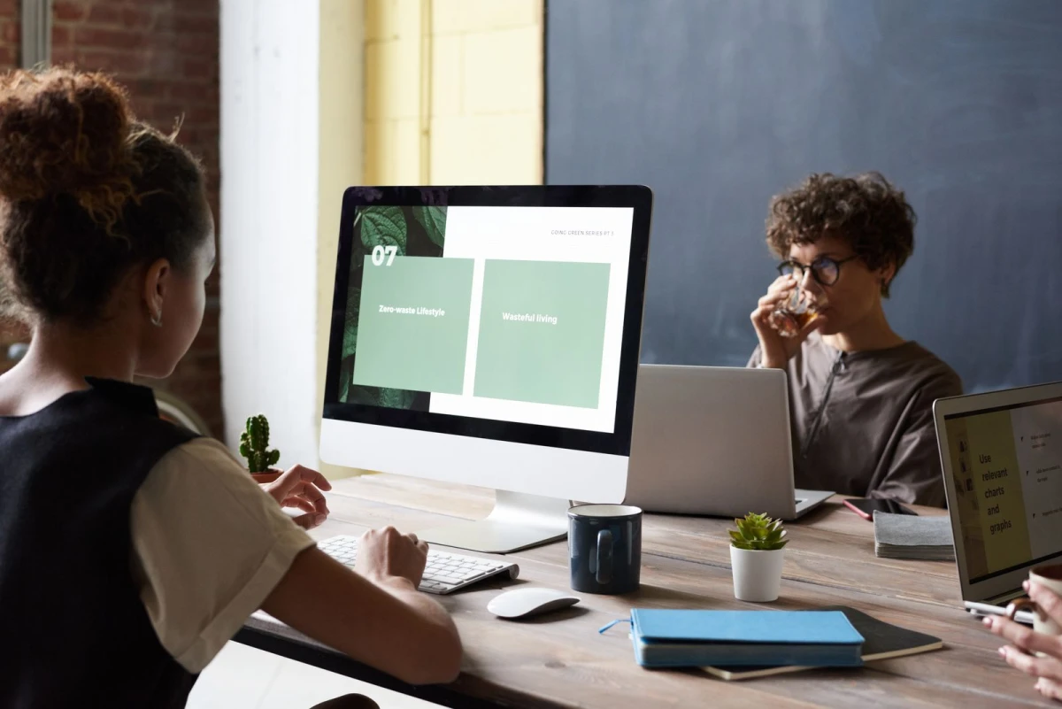 API Integration in Web Development: Payments, CRM, WhatsApp and Business Tools