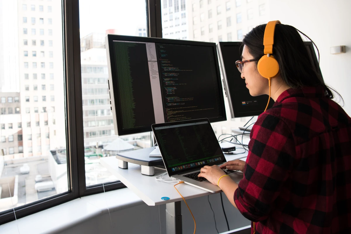 VPS Hosting Review: Control, Performance, Server Management and Cost