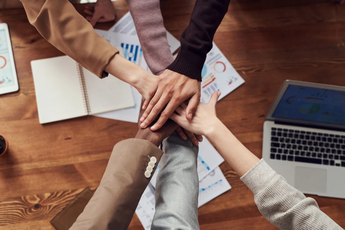 Claude for Business Research: Competitor Notes and Customer Insights