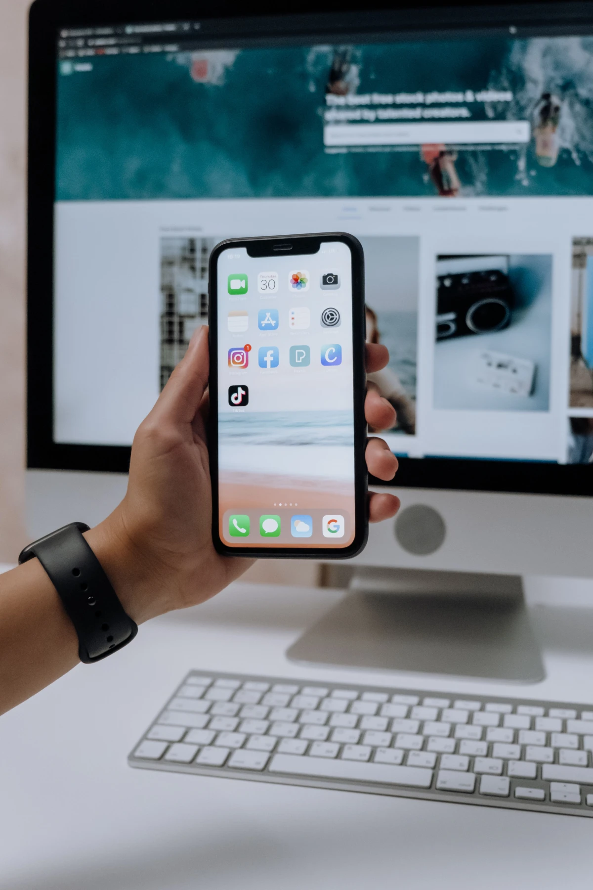 iPhone Backup and Transfer Guide: iCloud, WhatsApp, Photos, Contacts and Old Phone Safety