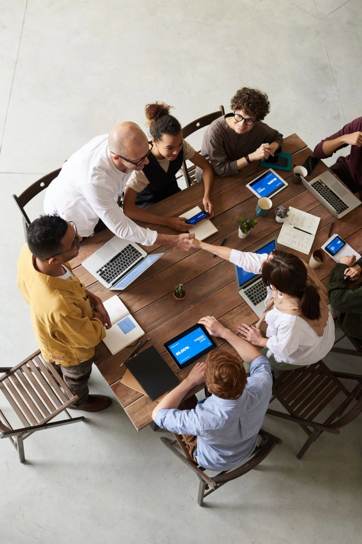 AI Operations Agents: SOPs, Task Tracking and Internal Handover