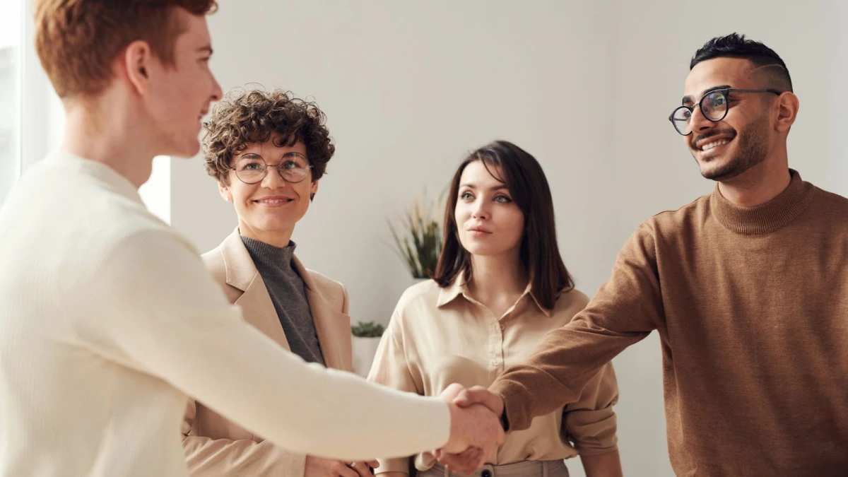 Entrepreneur Mistakes That Keep Small Businesses Stuck