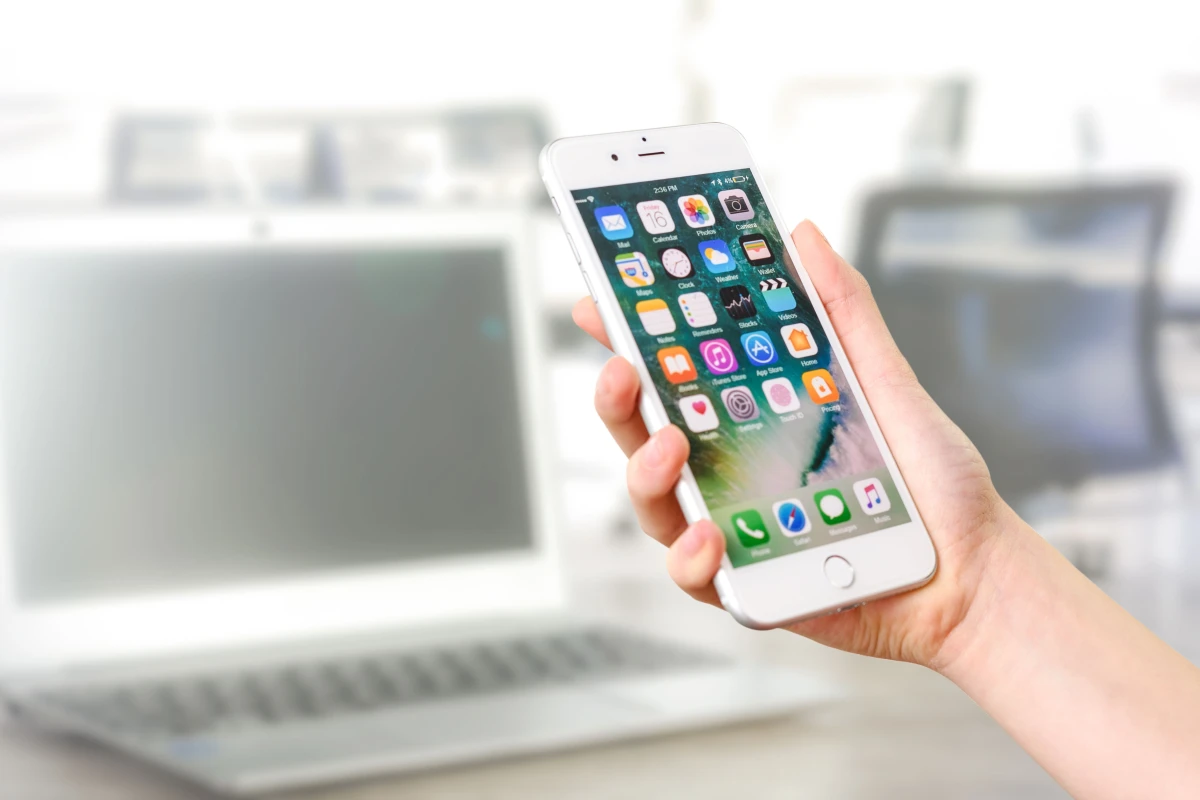 Android Lost Phone Protection Guide: Find My Device, Locks, Backups and Account Safety