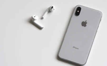 iPhone Battery Drain Guide: Find App, Signal, Screen and Charging Problems