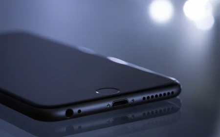 iPhone Privacy Guide: App Tracking, Location, Photos, Microphone and Safety Settings