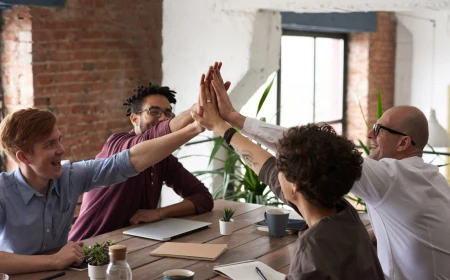 From Freelancer to Entrepreneur: Turning Skills Into a Scalable Service Business